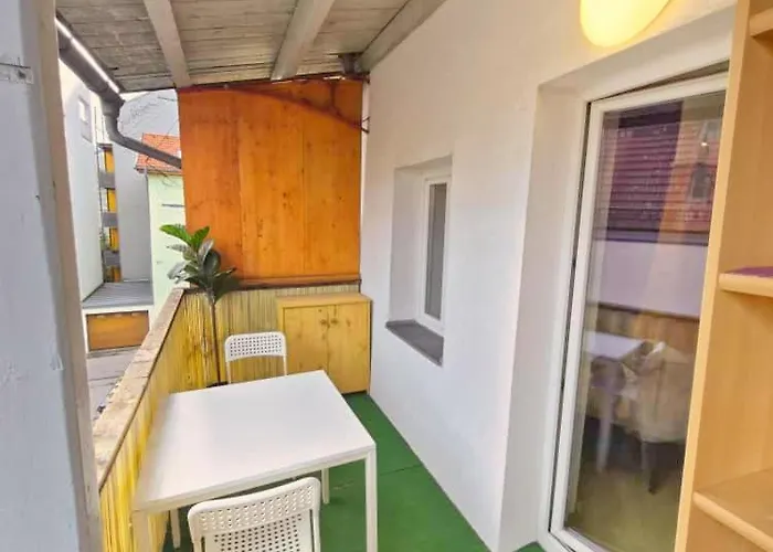 Studio In Innsbruck Old Town I 24-7 Self-Check-In 아파트